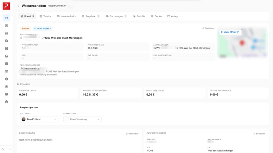 Projektübersicht in der digitalen Projektmappe: Reiter für Termine, Kommunikation, Angebote, Rechnungen, Berichte, Geräte und Ablage, darunter der Finanzstand und der zuständige Ansprechpartner